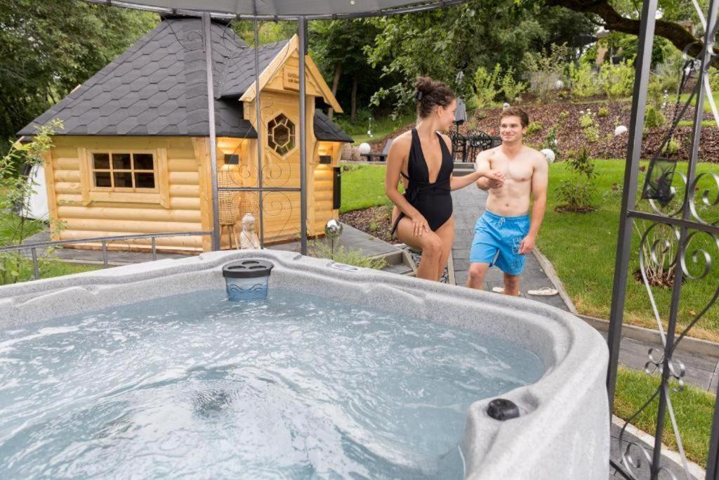 Chalet Vitaspa - Whirlpool & Sauna Privatspa 페그니츠 외부 사진